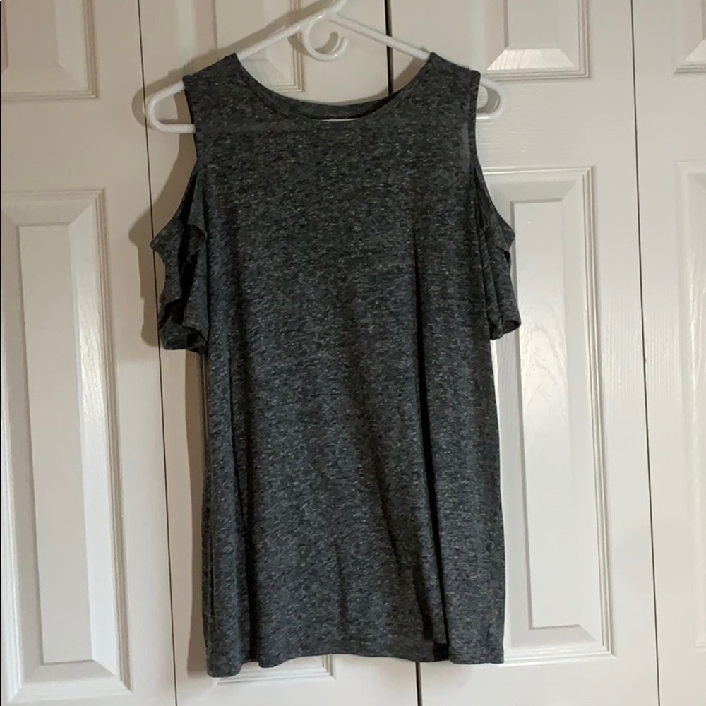 Tank with Keyhole Sleeves